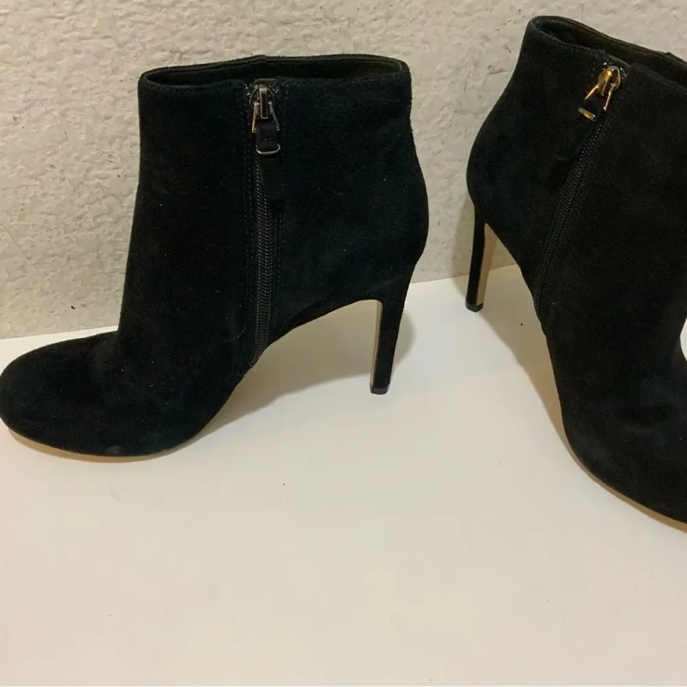 Via Spiga Suede Ankle Booties zipper black